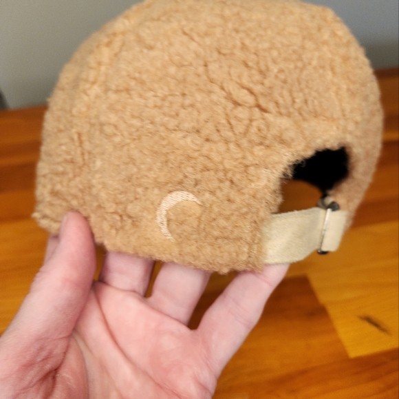 NWOT Zyia Camel Sherpa Cap - Picture 2 of 5
